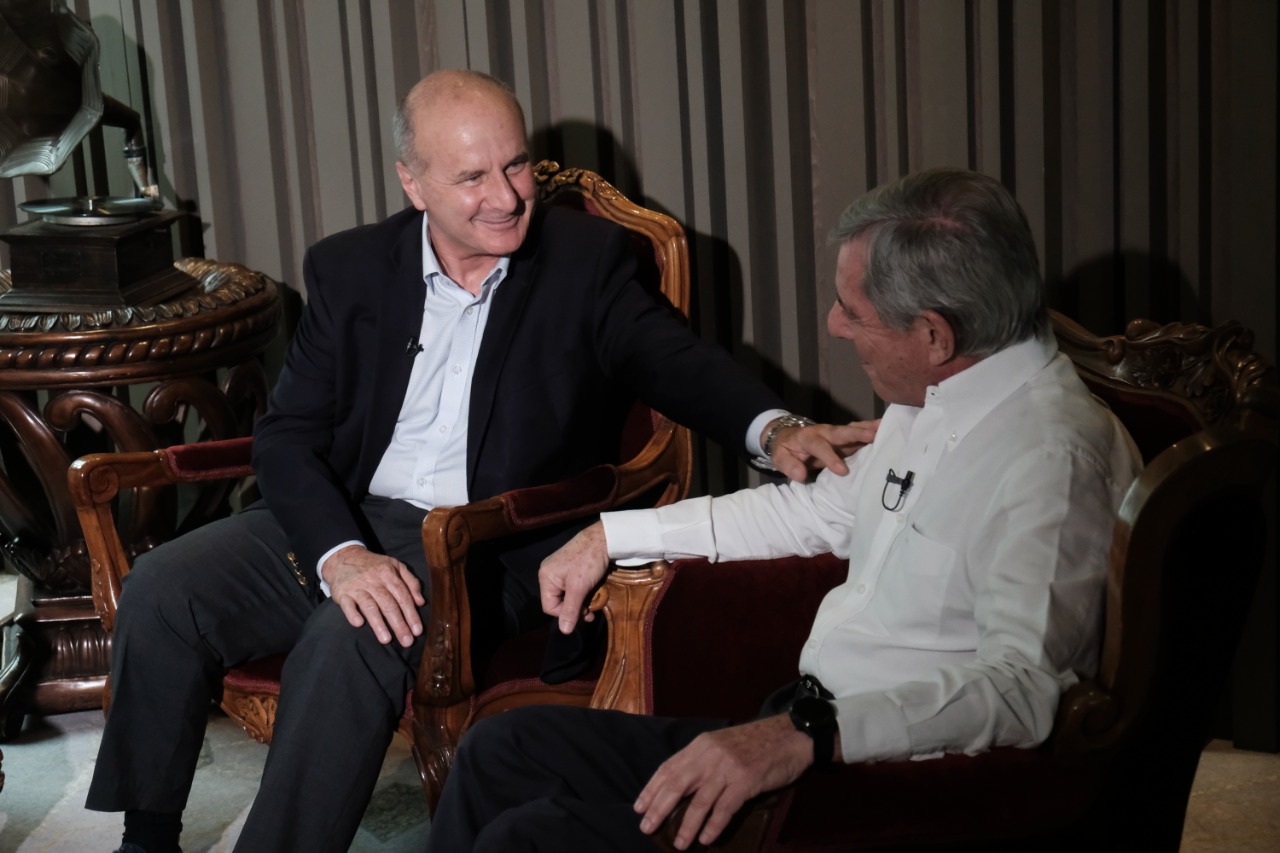 Imagen principal del artículo: Luis Fishman, expresidente del PUSC, formaliza adhesión a José María Figueres