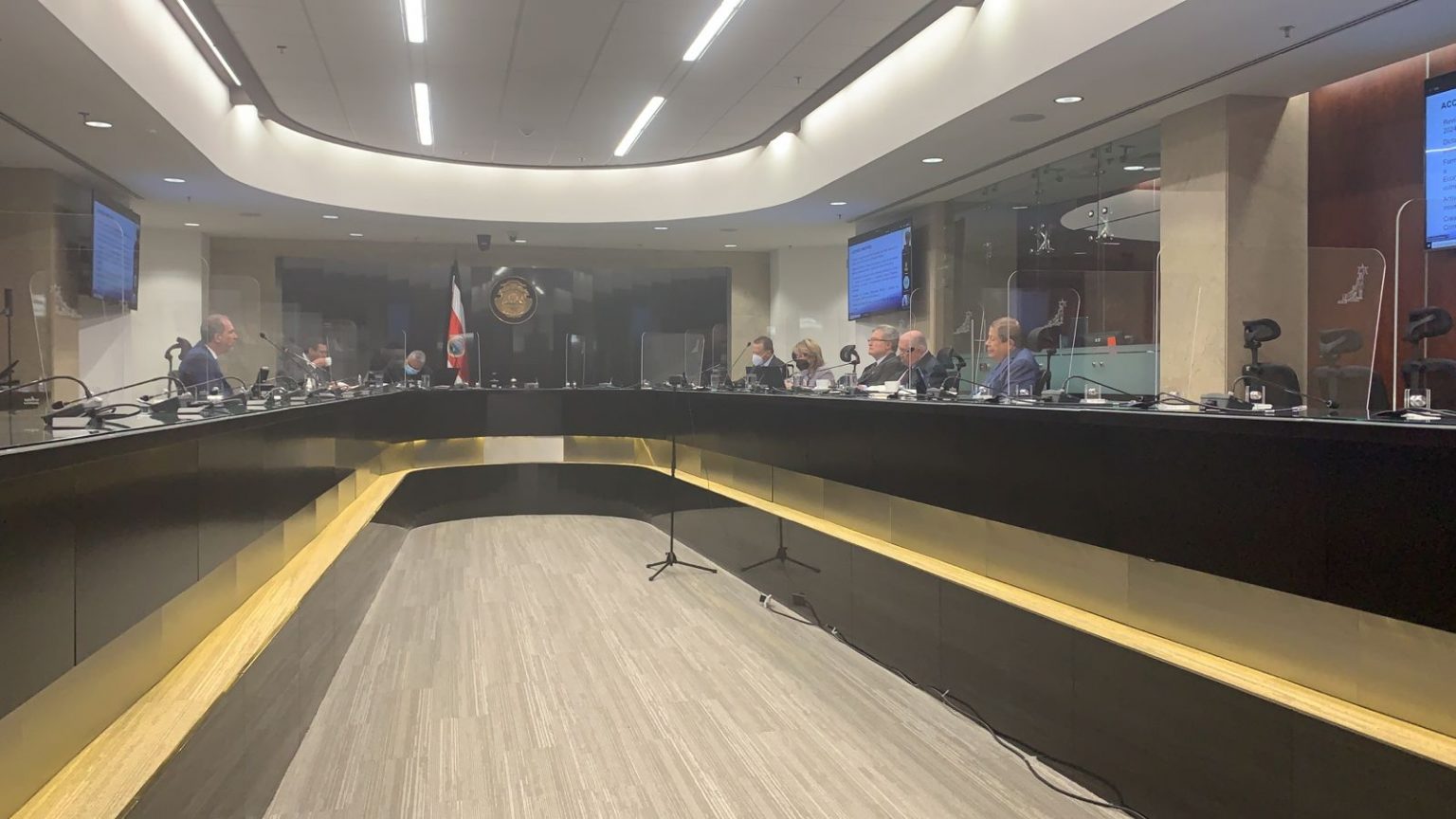 Imagen principal del artículo: Segundo día de entrevistas a candidatos a Fiscalía General