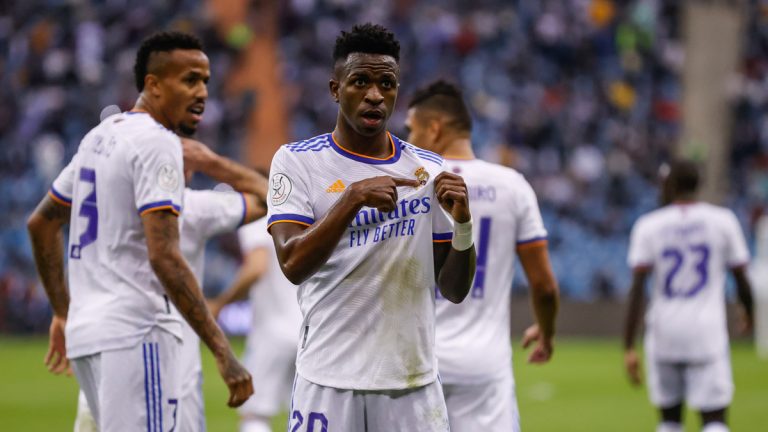 El Real Madrid jugará la final de la Supercopa de España tras vencer al Barça en la prórroga