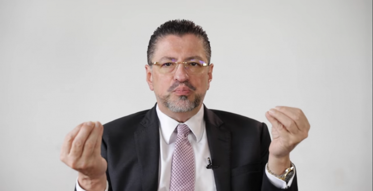 Chaves busca mantener voto conservador, Ivonne Acuña su curul