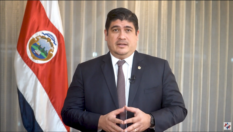 Alvarado confirma veto: pide eliminar autocultivo de cannabis y poner restricciones al cáñamo industrial