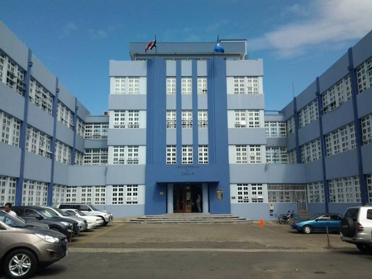 Salud detalla procedimiento para importar medicamentos contra la COVID-19 al país