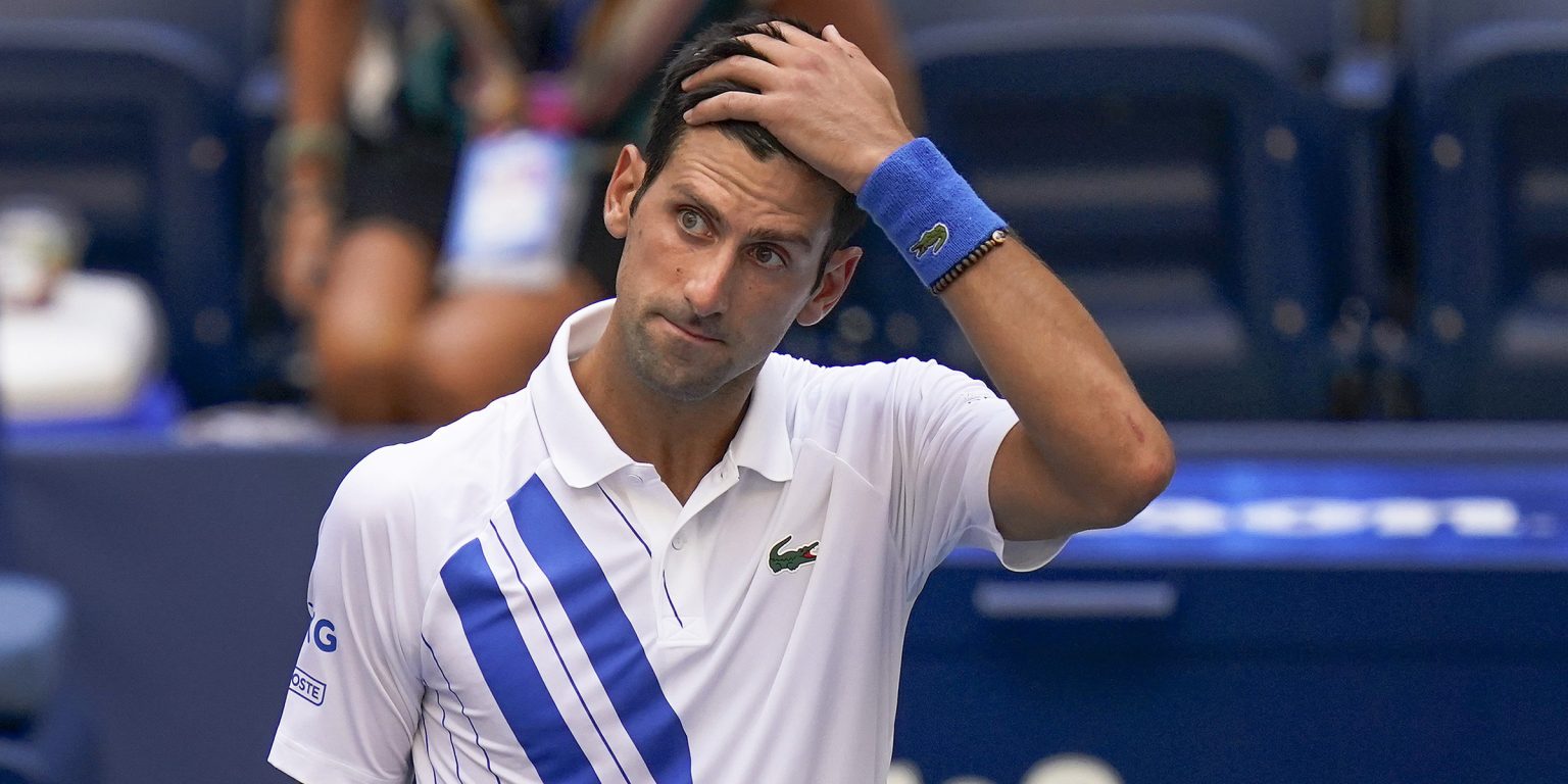 Imagen principal del artículo: Australia impide el acceso a Novak Djokovic al considerar que no cumple la "exención médica"