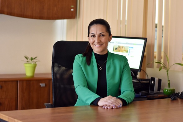 Renuncia viceministra de Planificación del MEP