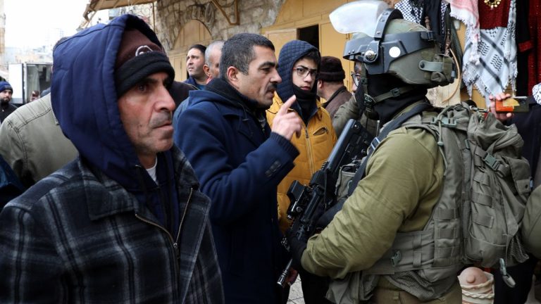 Amnistía Internacional acusa a Israel de cometer crímenes de apartheid contra la población palestina
