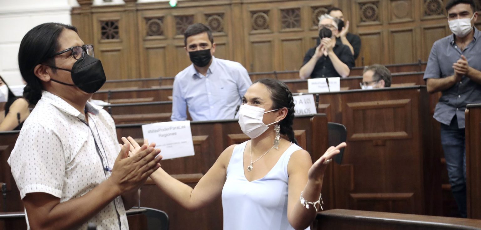 Imagen principal del artículo: El Proceso Constituyente en Chile: el pleno empieza a conocer y votar los informes de las distintas comisiones temáticas