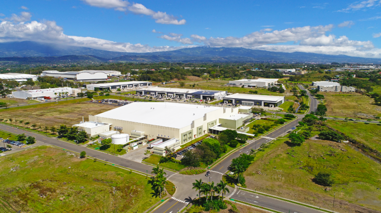 Coyol Free Zone brinda oportunidades de empleo directo a más de 12.850 mujeres