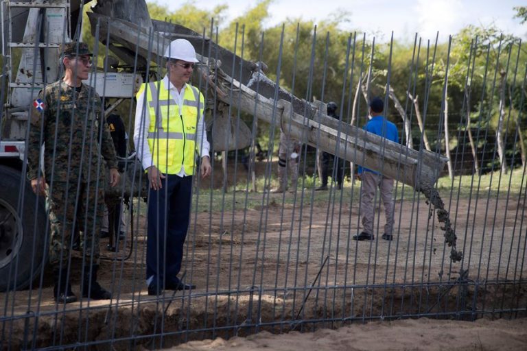 República Dominicana inició la construcción de un muro en la frontera con Haití