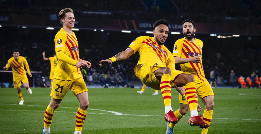 Imagen principal del artículo: El FC Barcelona supera al Napoli de Italia y clasifica a los octavos de final de la Europa League