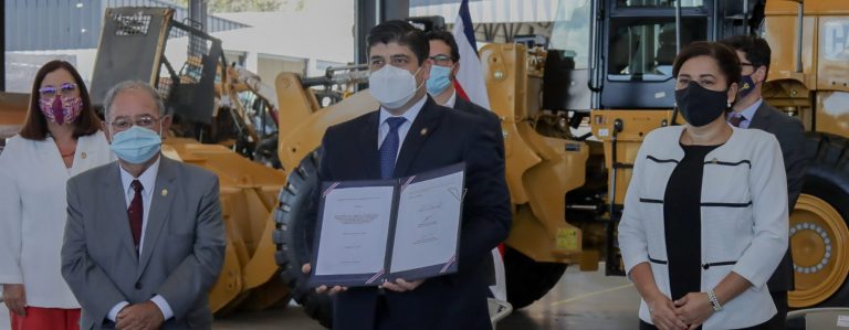 Procuraduría ve inconstitucionalidades en ley de modernización del INA