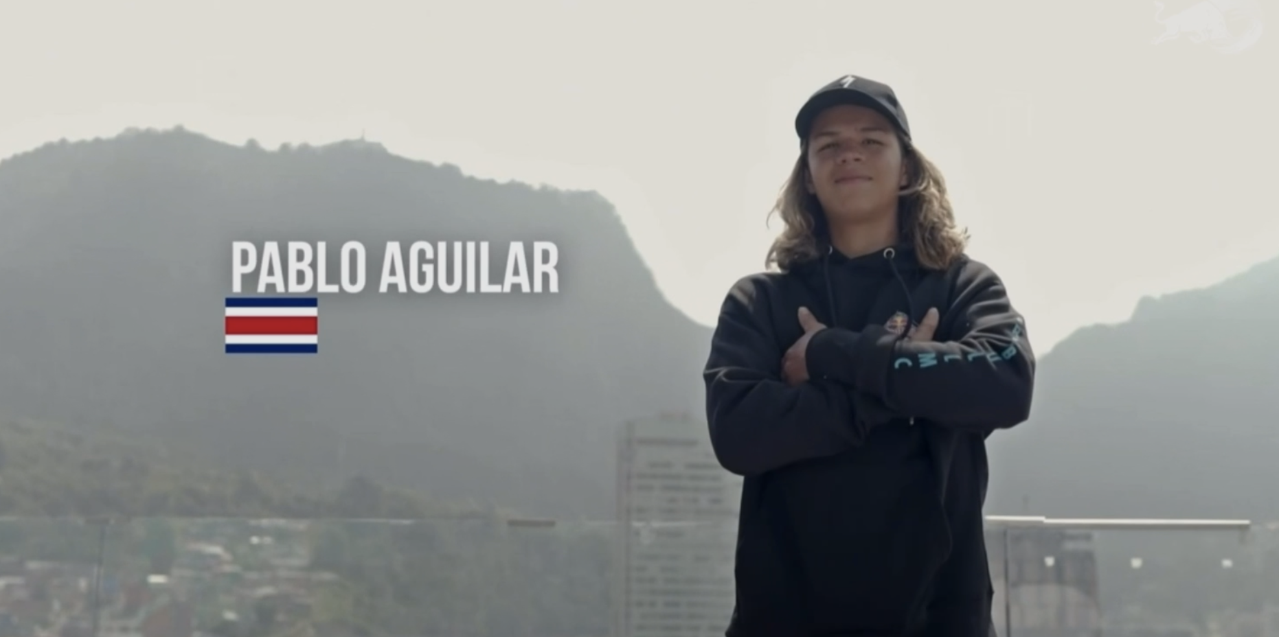 Imagen principal del artículo: Pablo Aguilar Omodeo quedó sexto en la carrera de downhill urbano más larga del mundo