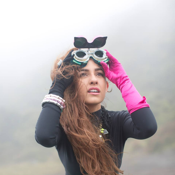 Imagen principal del artículo: MishCatt y H.E.R. serán los actos teloneros de Coldplay en Costa Rica