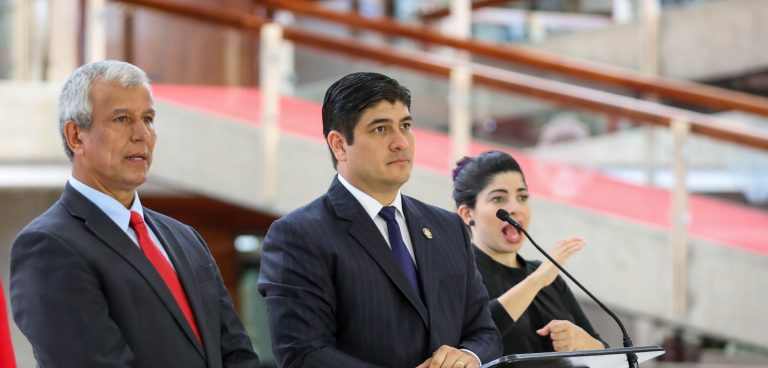 Fiscalía pide levantar inmunidad del presidente de la República