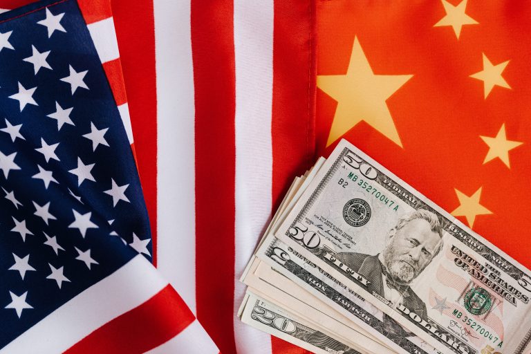 Guerra Fría y su segunda parte; las potencias mundiales de Estados Unidos y China se enfrentan