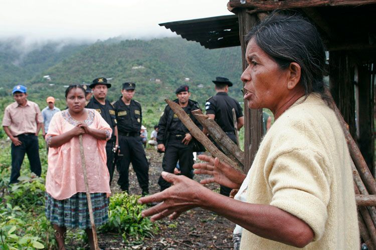 Imagen principal del artículo: Corte IDH escucha caso que podría sentar precedente para Pueblos Indígenas y los derechos sobre sus tierras