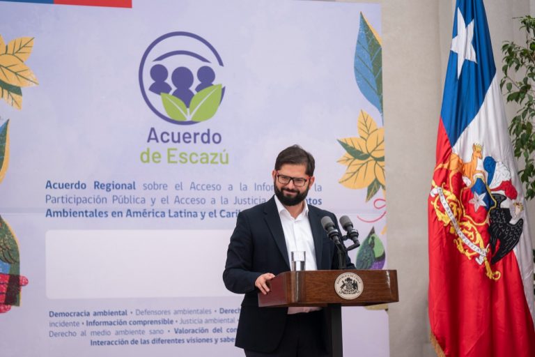 Gabriel Boric firma adhesión al Acuerdo de Escazú y solicitó al Congreso chileno aprobarla con rapidez