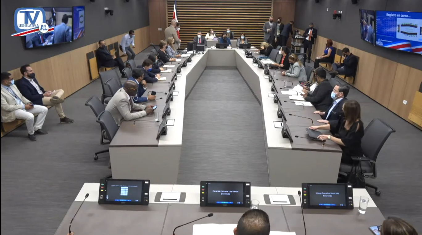 Imagen principal del artículo: Asamblea pone freno a alcaldes que ningunean a vicealcaldesas