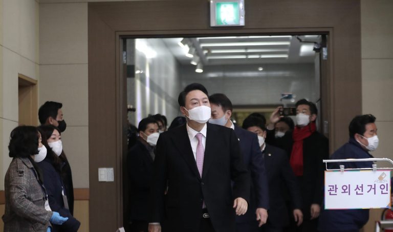 Corte Constitucional de Corea del Sur echa al presidente Yoon Suk-yeol por declarar ilegalmente la ley marcial