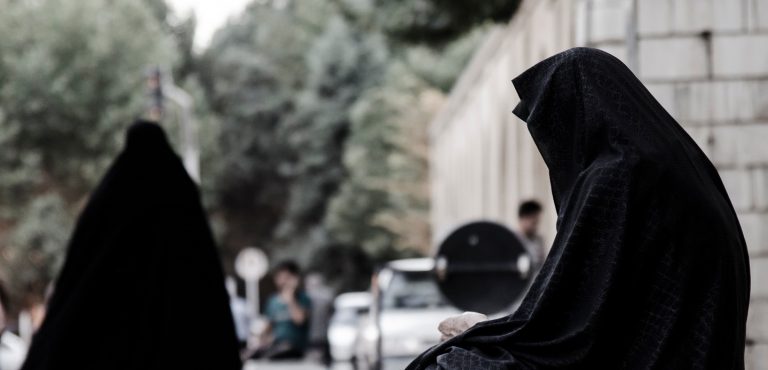 El Talibán prohibe nuevamente la educación para mujeres mayores de 12 años