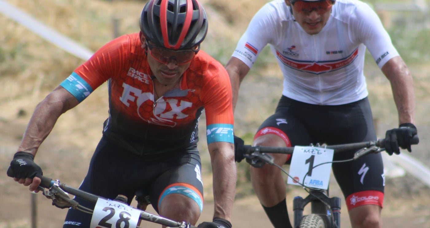 Imagen principal del artículo: ¡Enrique Artavia se coronó subcampeón mundial máster en Argentina!