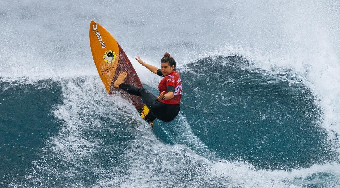 Imagen principal del artículo: Oficial: Brisa Hennessy recuperó el puesto #1 del ranking mundial