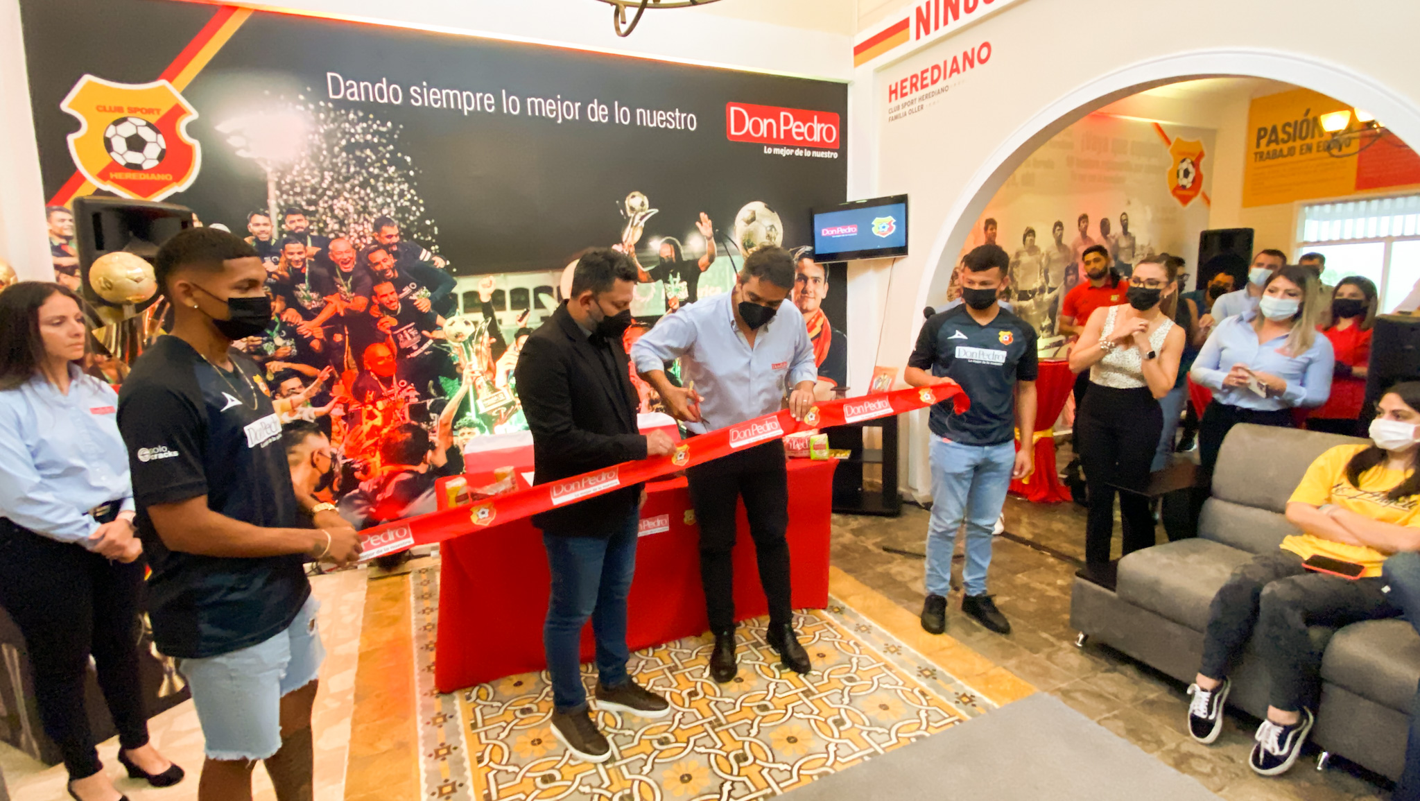 Imagen principal del artículo: Herediano inauguró su propia residencia para apoyar de manera integral a 20 jóvenes de zonas alejadas