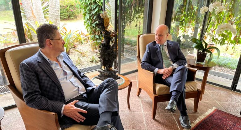 Del encuentro entre Chaves y Figueres