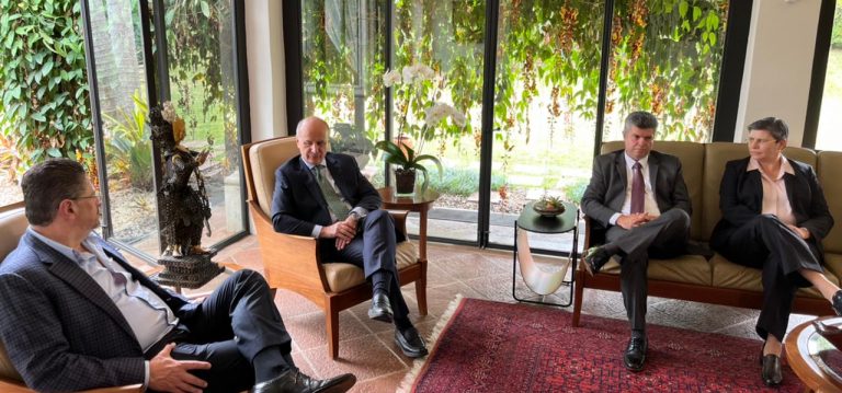 Rodrigo Chaves le pidió a Figueres coordinar reunión con fracción del PLN