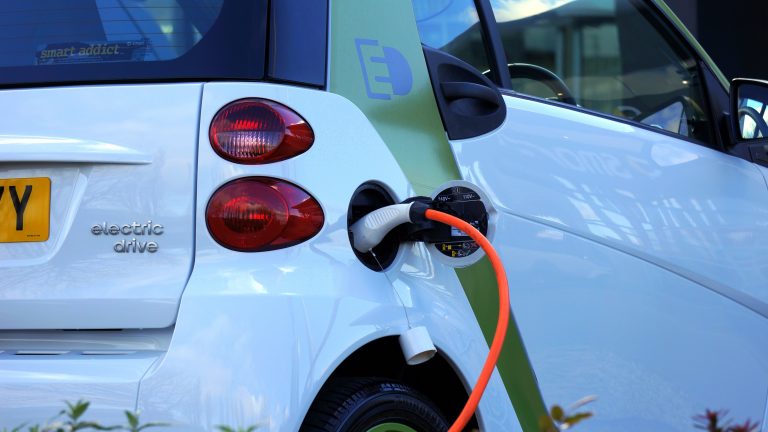 Aprobada en primer debate ley de prórroga a incentivos para compra de vehículos eléctricos