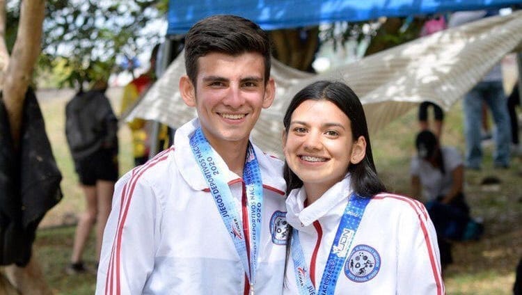 Imagen principal del artículo: Atletas ticos Sharon Herrera y Paulo Gómez están ubicados en el puesto #8 del ranking mundial