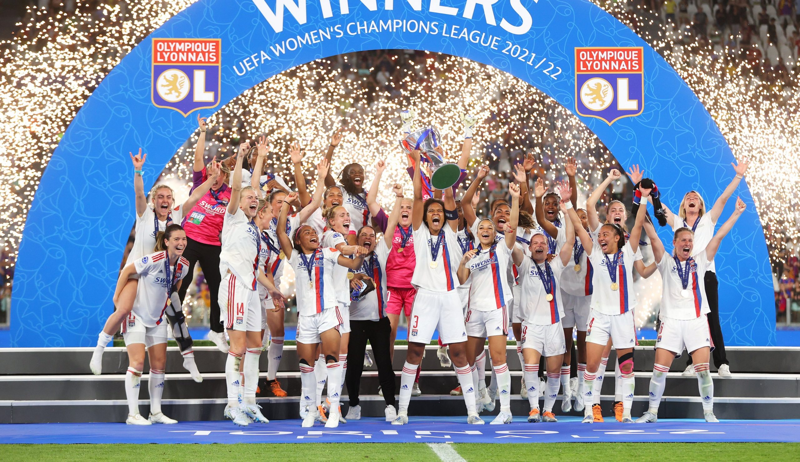 Imagen principal del artículo: Exequipo de Shirley Cruz volvió a coronarse campeón de la UEFA Champions League