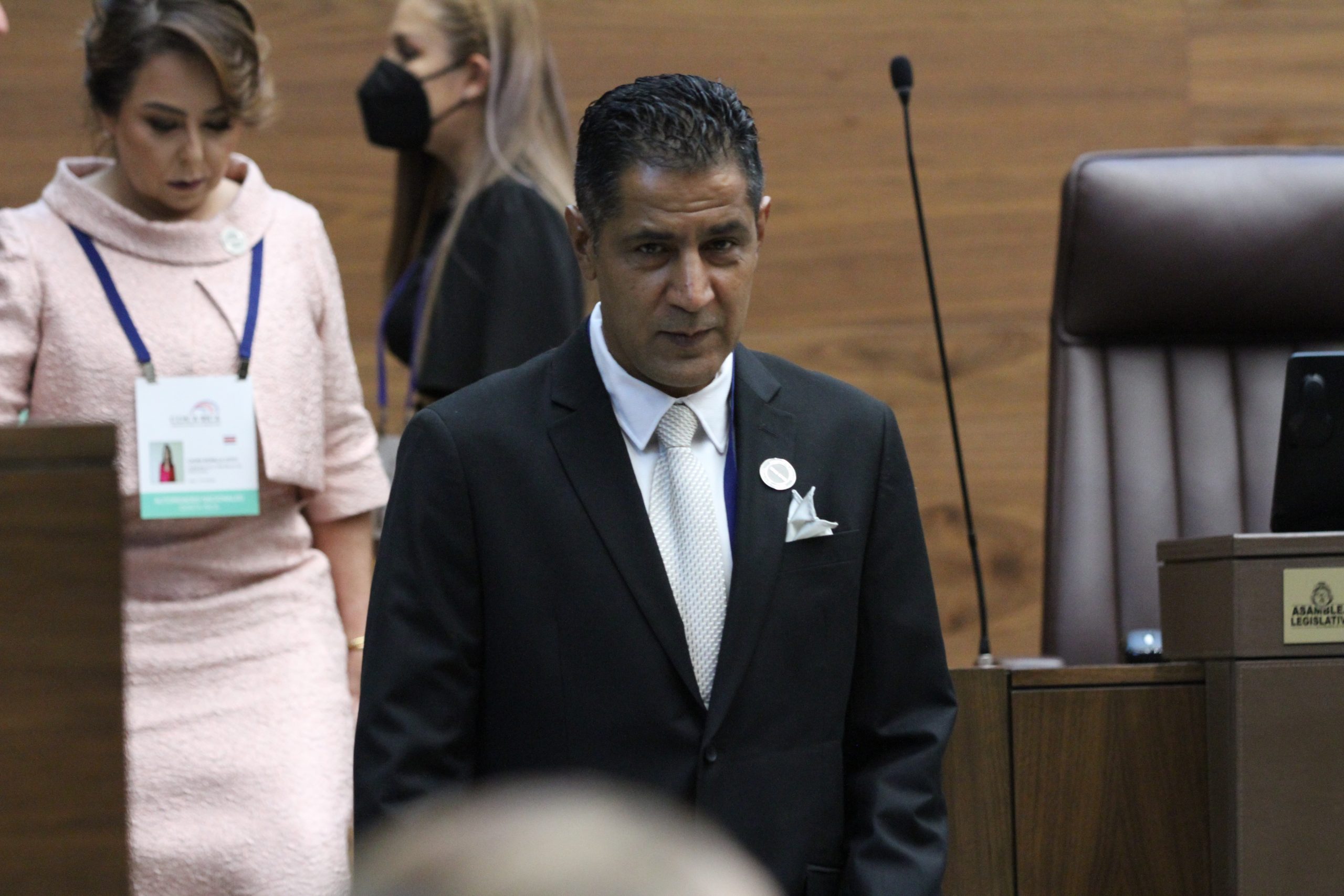 Imagen principal del artículo: ¿A las puertas de una censura? Congreso aprueba interpelación contra Nogui Acosta por "mega caso de fraude fiscal"