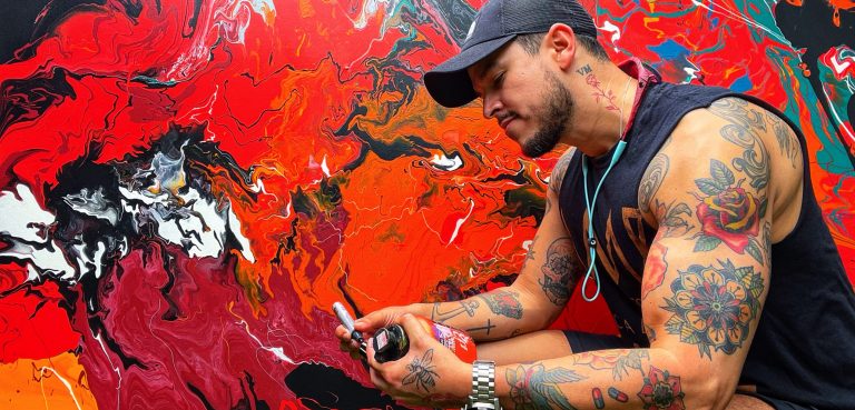 Costarricense quiere demostrar que en Costa Rica sí es posible vivir del arte visual