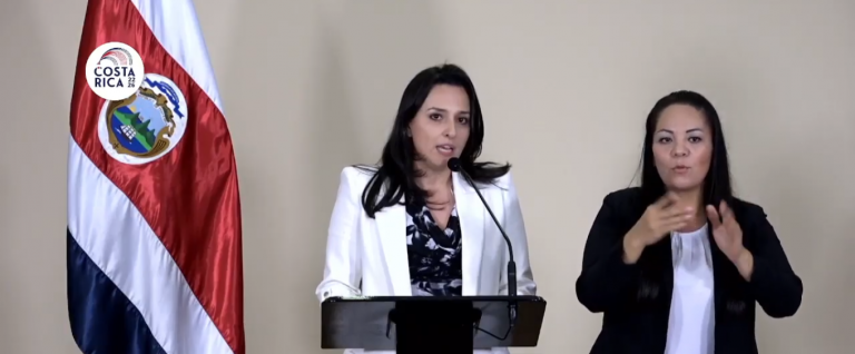 Natalia Díaz, sobre jornadas 4x3: "el objetivo es que sea ley antes de que finalicen las extraordinarias"
