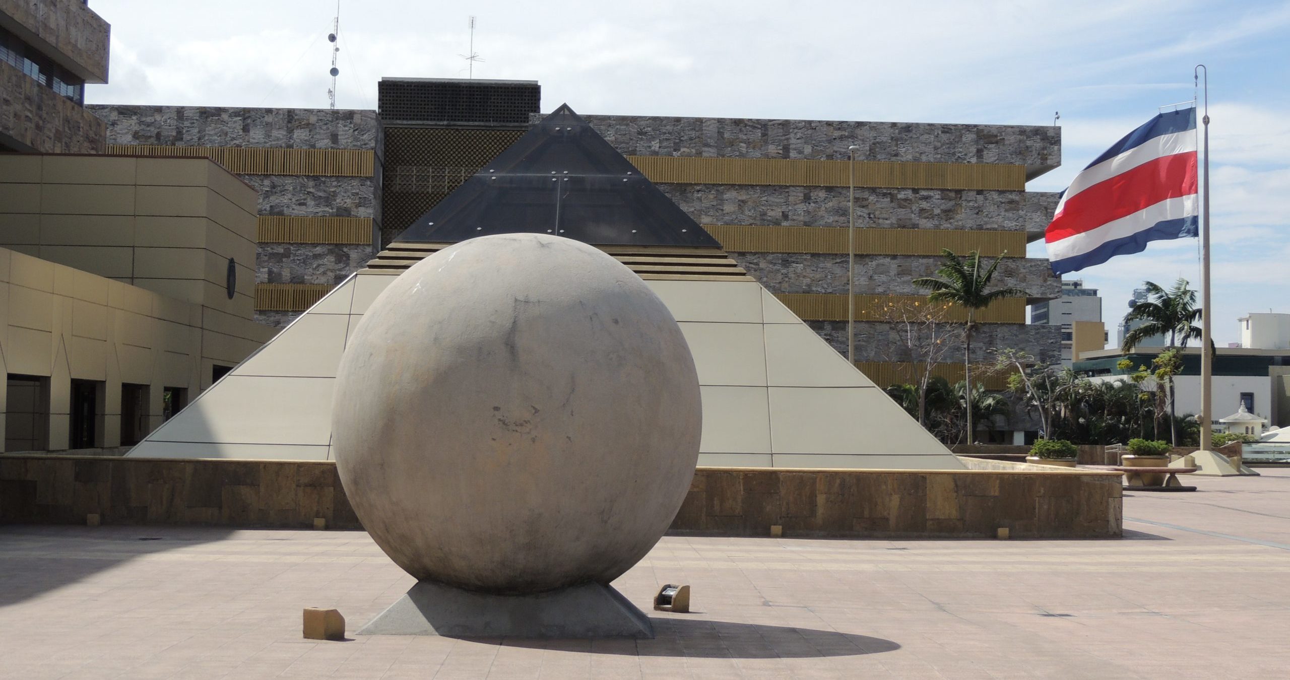 Imagen principal del artículo: Estado de la Justicia: gobernanza del Poder Judicial limita efectividad de políticas para atender poblaciones vulnerables