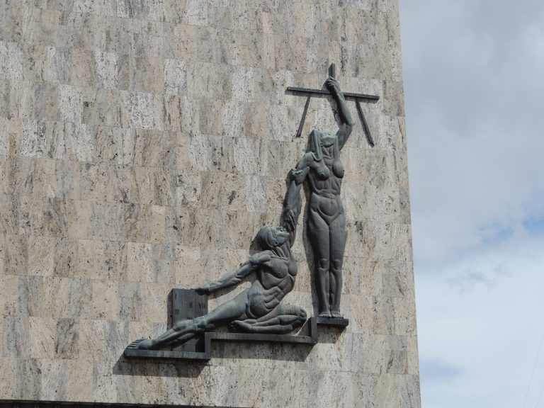 Congresistas rechazan idea de magistradas de eliminar transmisión de sesiones de Corte Plena