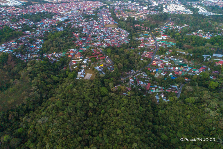 20 munis de la GAM inician proyecto con miras al tren eléctrico, ciclovías y reforestación