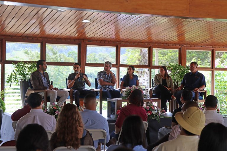 Emprendimientos rurales ticos podrían conseguir entre 6 y 9 millones de colones para inversión