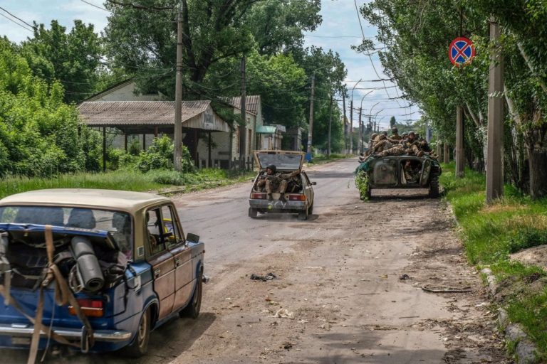 Rusia comienza operación para tomar Lisichansk, último bastión ucraniano en Lugansk