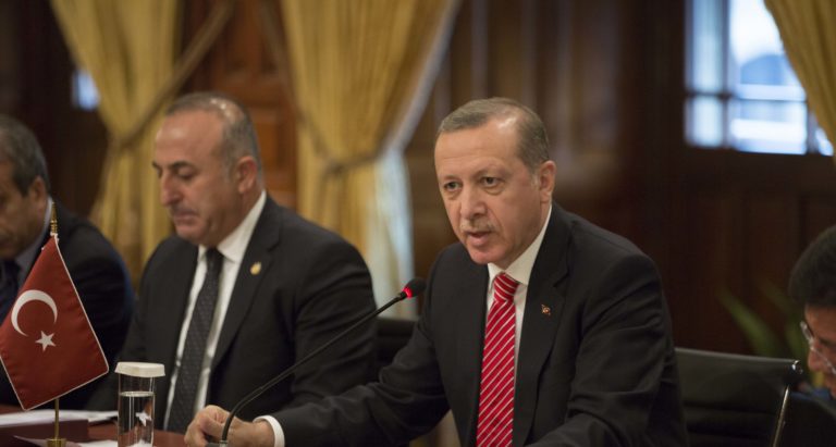 Erdogan amenaza de nuevo con vetar la entrada de Suecia y Finlandia en la OTAN