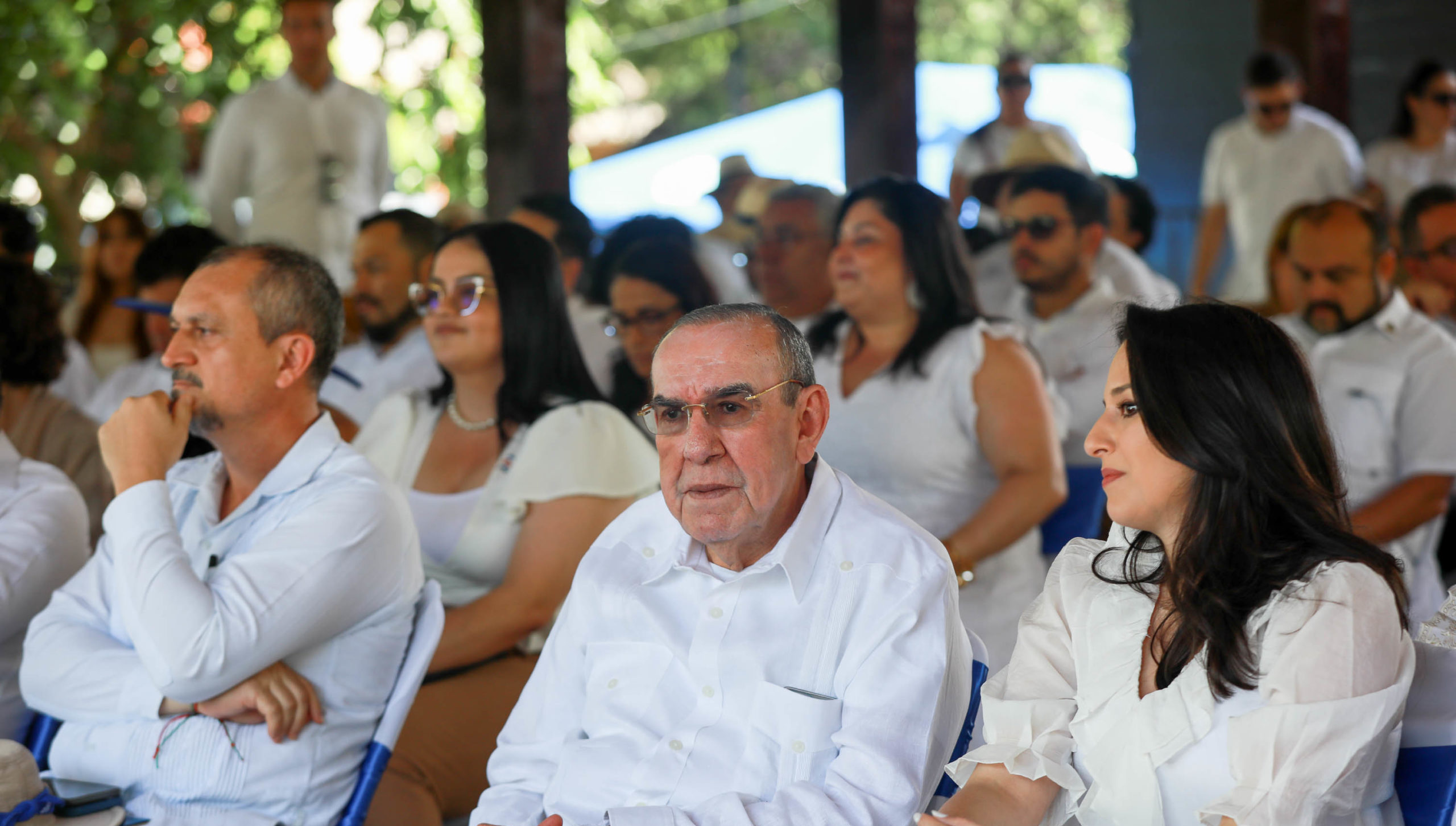 Imagen principal del artículo: Chaves y Arias se reunirán tras el #IncidenteChapitas