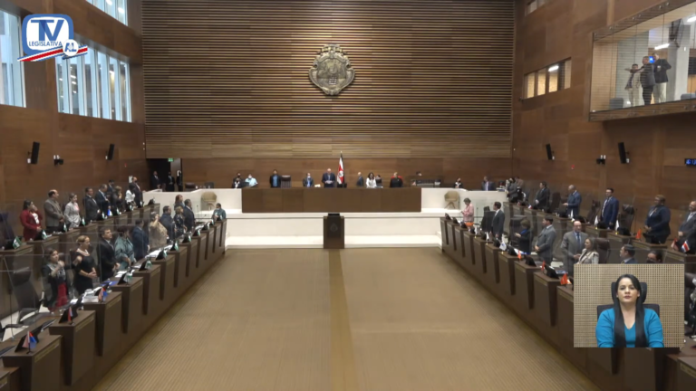 Se acabaron las sesiones extraordinarias, que de extraordinarias no tuvieron nada