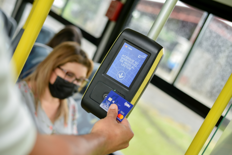 Pago electrónico en autobuses empieza a funcionar en Heredia