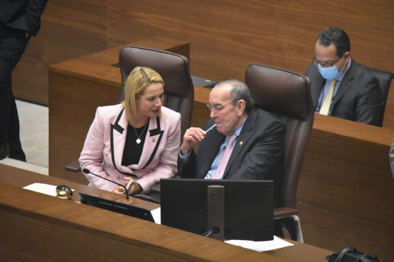 Congreso "reprende" a Rodrigo Chaves por comentarios sobre la vida privada de diputada del PLN