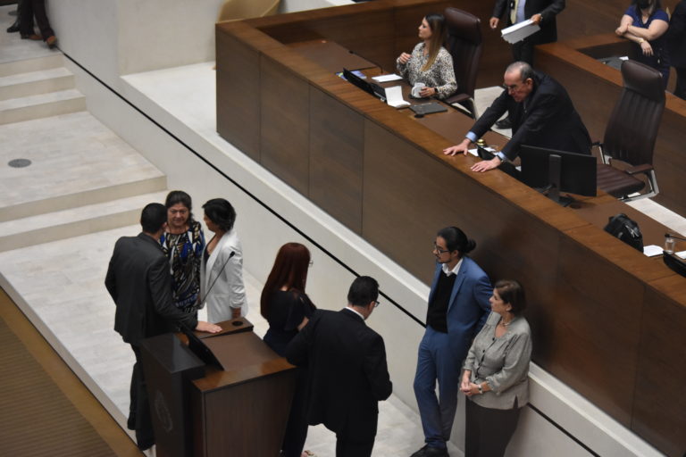 Cámara de Comercio se opone a proyecto para sancionar patronos por discriminación salarial basada en género
