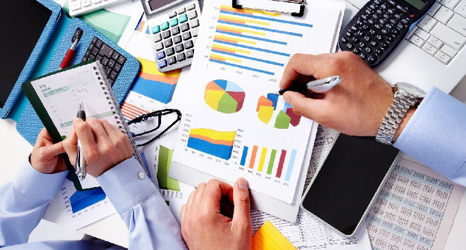 Imagen principal del artículo: Expertos recomiendan aprovechar la temporada de fin de año para ponerse al día con las deudas e iniciar año con finanzas saludables