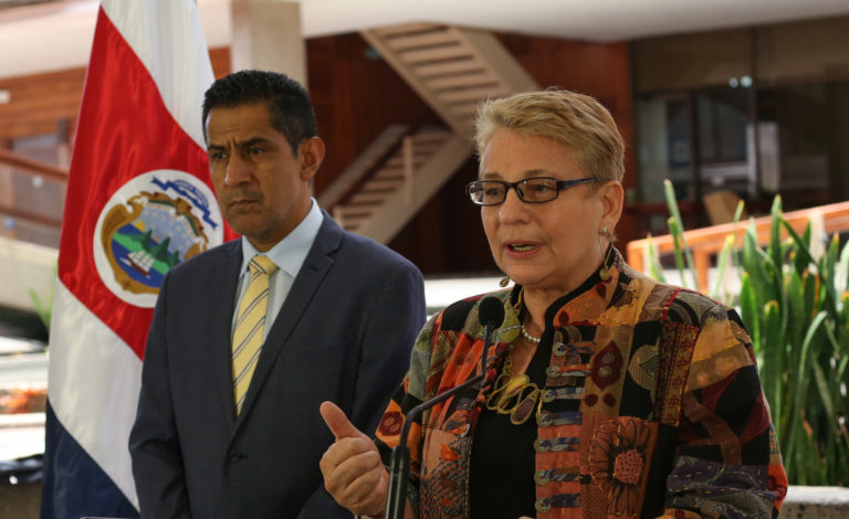 Gobierno amenaza con finalizar negociación del FEES ante negativa de Conare de reunirse en Casa Presidencial