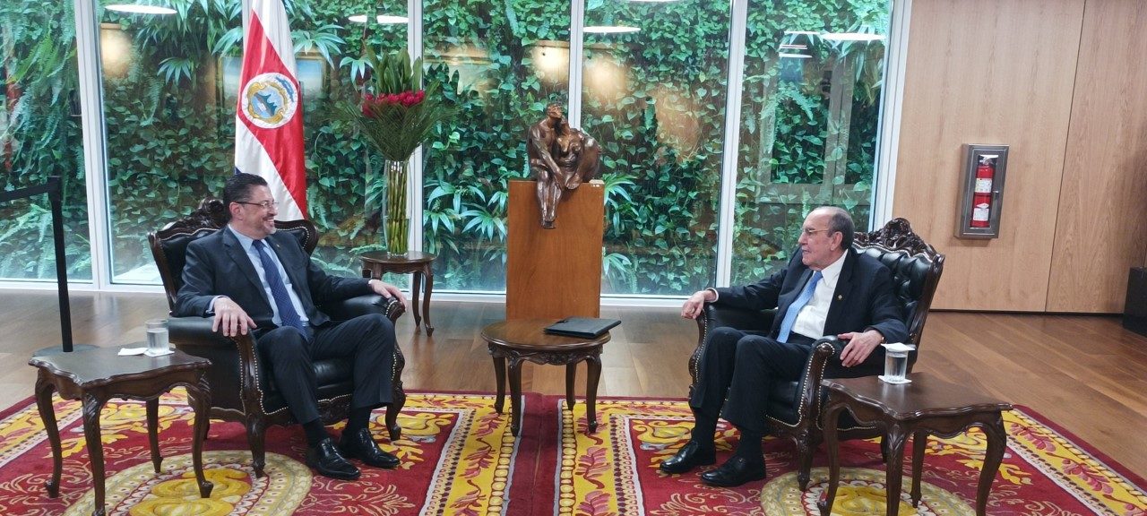 Imagen principal del artículo: Chaves y Arias apuestan por el diálogo, pero en el MOPT...