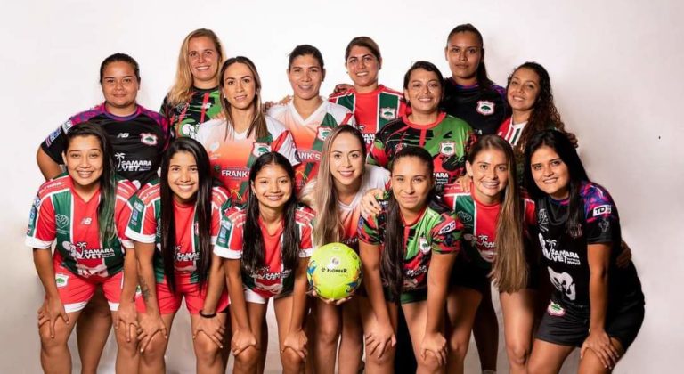 Equipo guanacasteco de fútbol playa hizo rifas, bailes y ventas de comida para asistir a Mundial en México