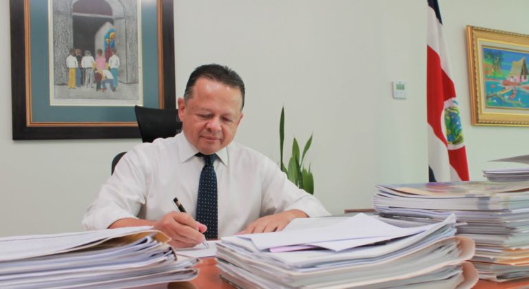 El currículum de un “Chavalazo”